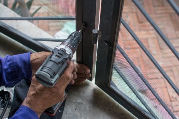 Cost of Steel Window Repair in Miami